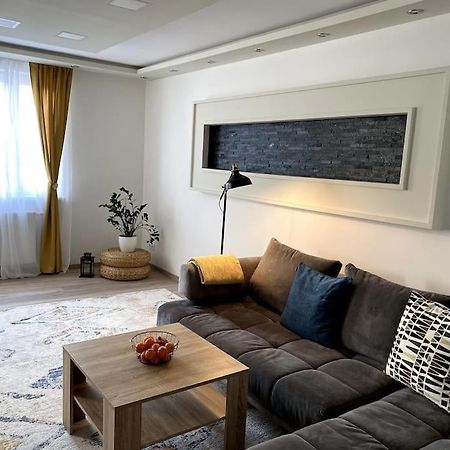 Gemuetliche Wohnung In Ottakring Vienna Esterno foto