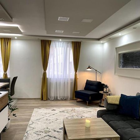 Gemuetliche Wohnung In Ottakring Vienna Esterno foto