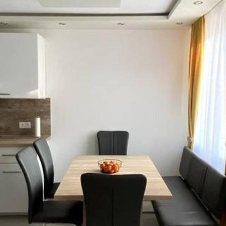 Gemuetliche Wohnung In Ottakring Vienna Esterno foto