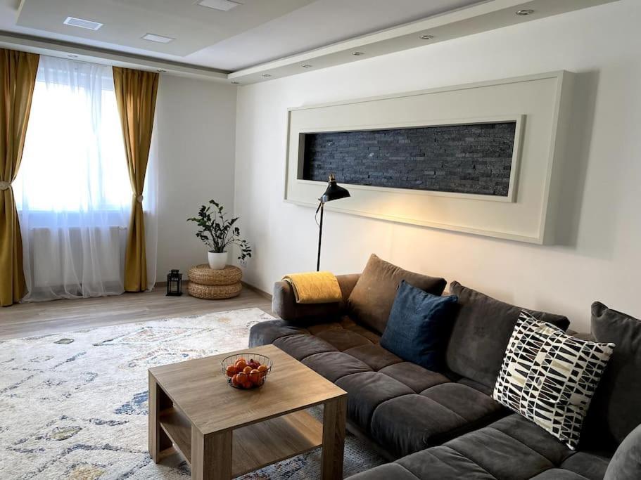 Gemuetliche Wohnung In Ottakring Vienna Esterno foto
